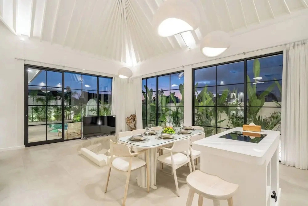 White Shell Villa 1