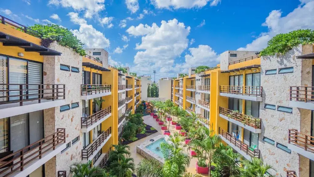 Lunada Condo by BVR