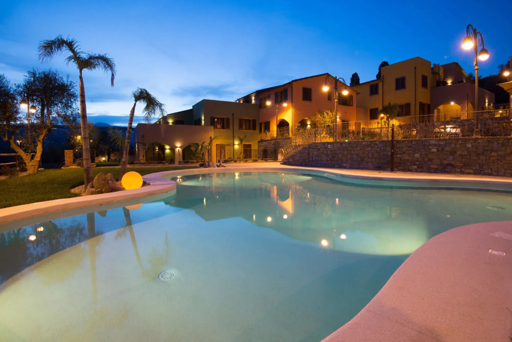 Leonardo Resort