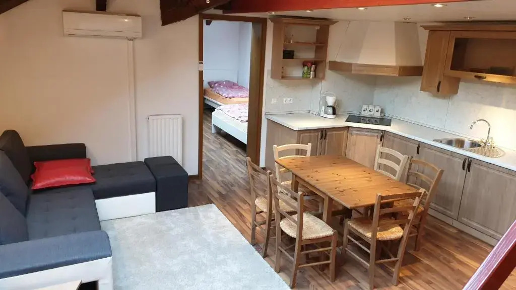 Apartment Potepuh