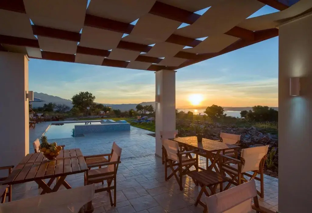 Villa PhenΩmena Apartments