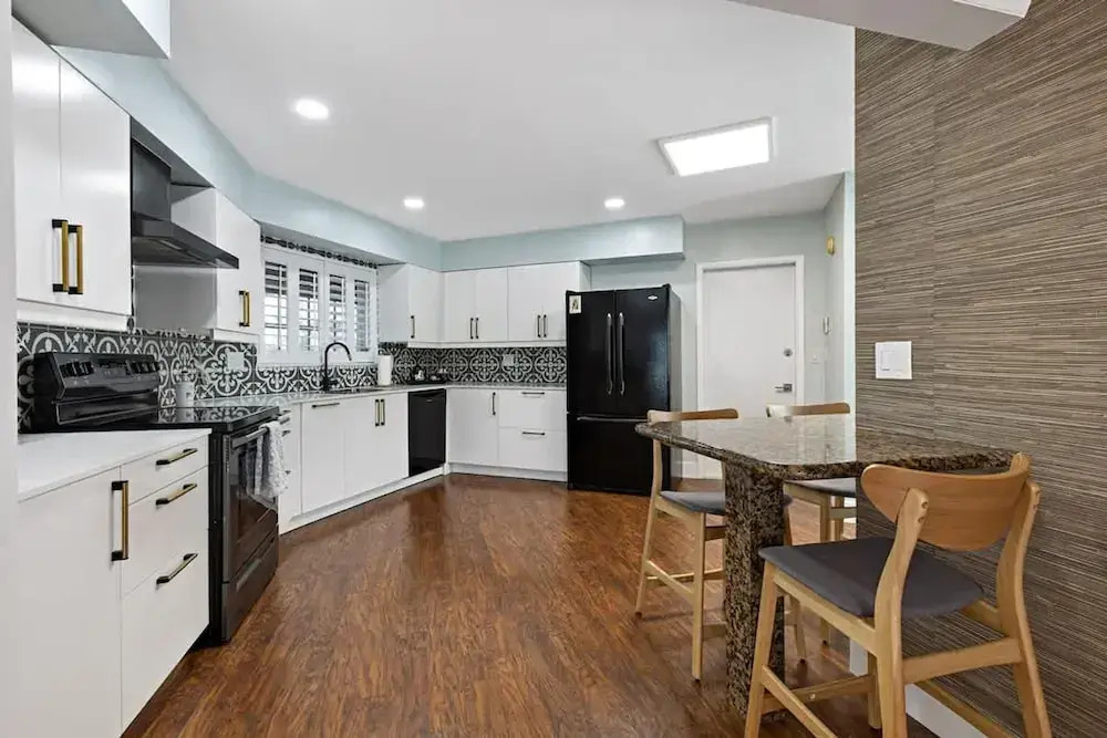 Adorable Villa with water front in Pompano