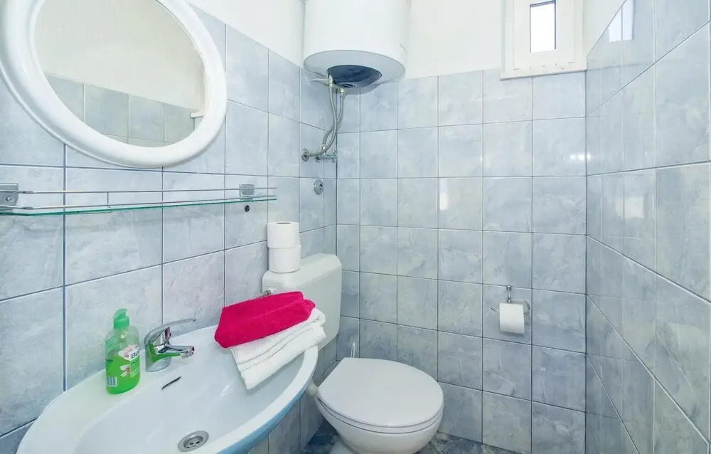 Cozy Home In Okrug Gornji With Sauna