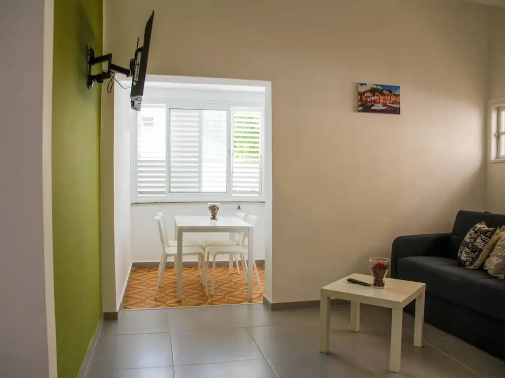 Hostel BU93
