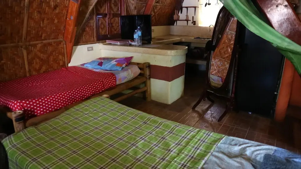 Henry's Hostel