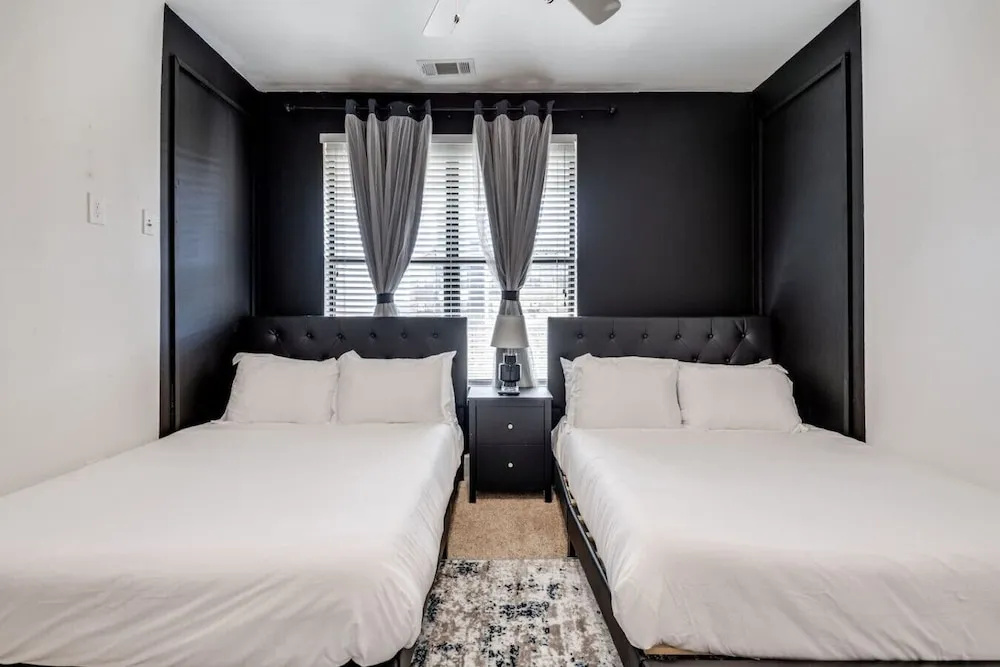 Luxury 2B Near Toyota HQ, The Star, Legacy West