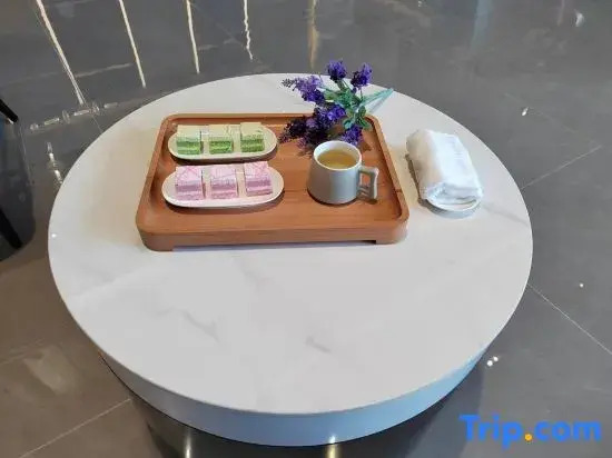 LAVANDE   Hotel （Kunming Vientiane city Tuodong Sports Center Subway Station  Store）
