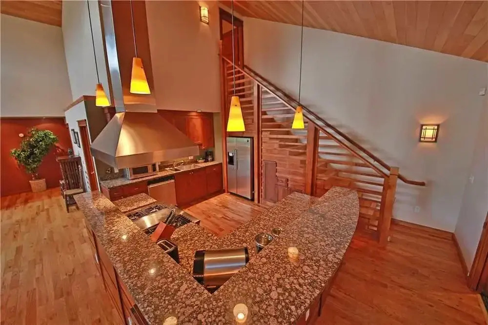 Ponderosa Penthouse - 3BR Penthouse - LLH 63786