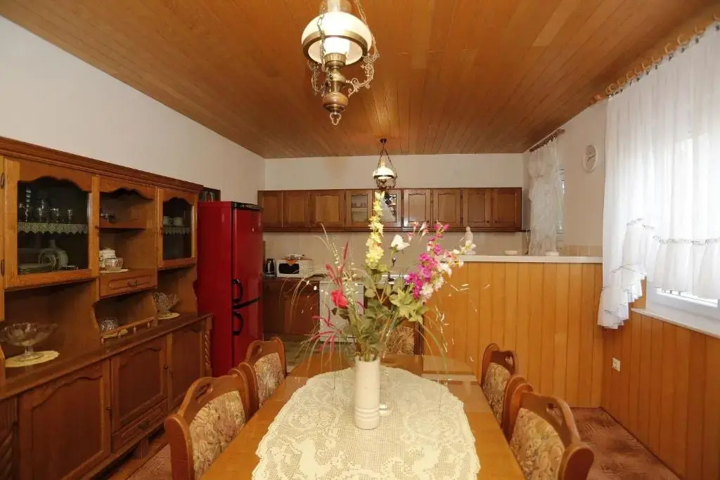 Apartment Senija - 150m from beach