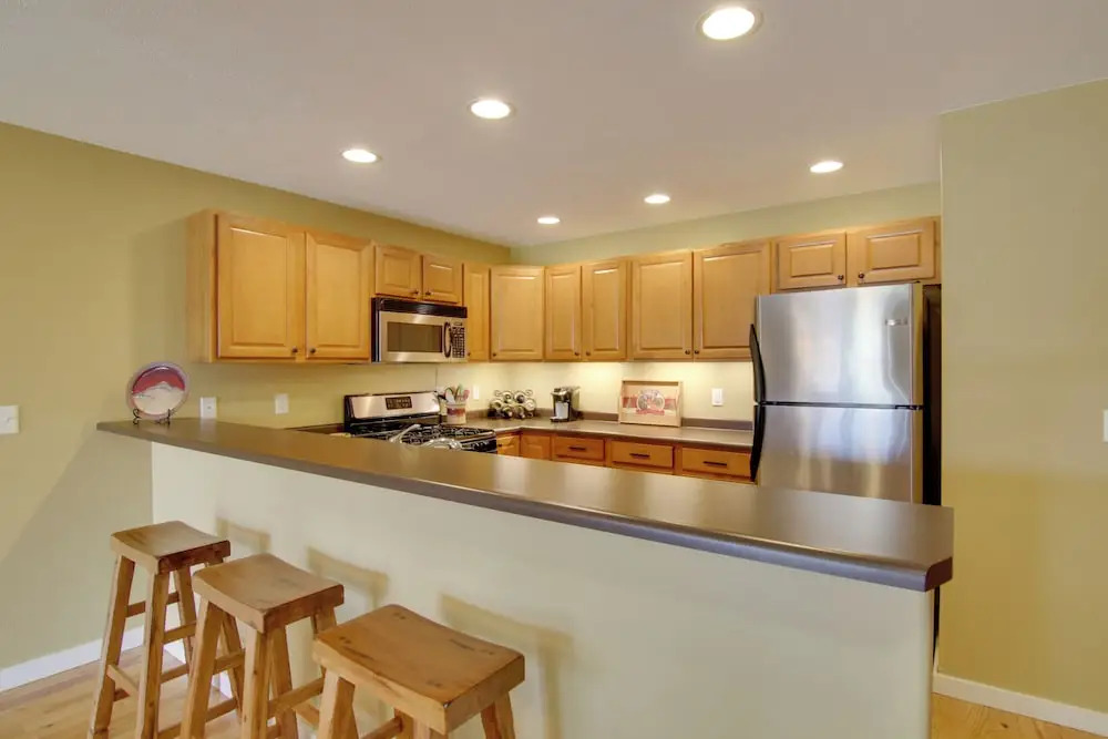 Bozeman Condo w/ Grill ~ 2 Mi to Hot Springs!