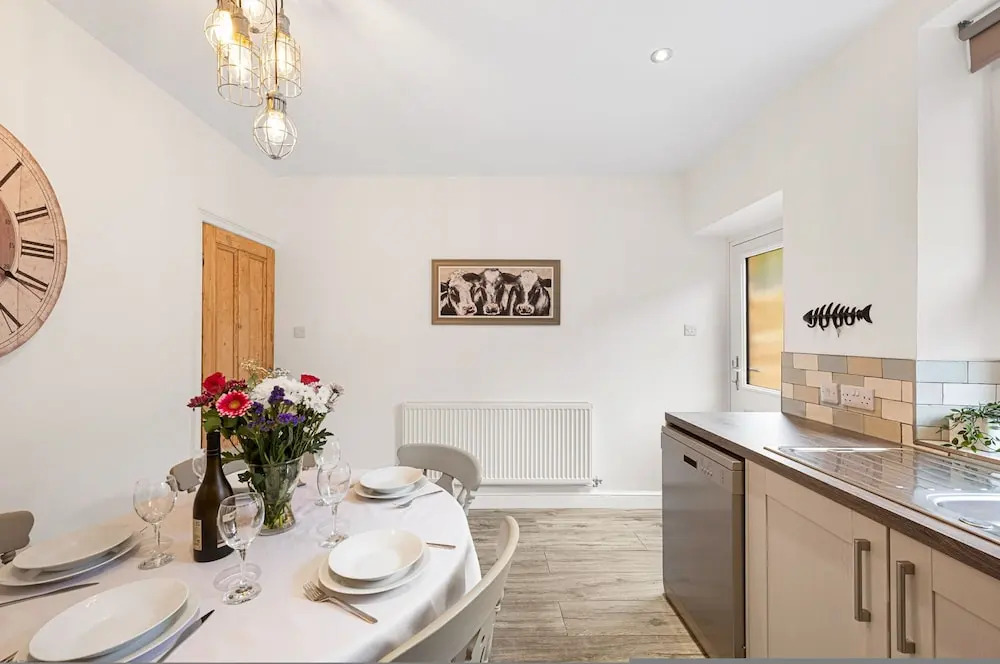 Host Stay March Cottage