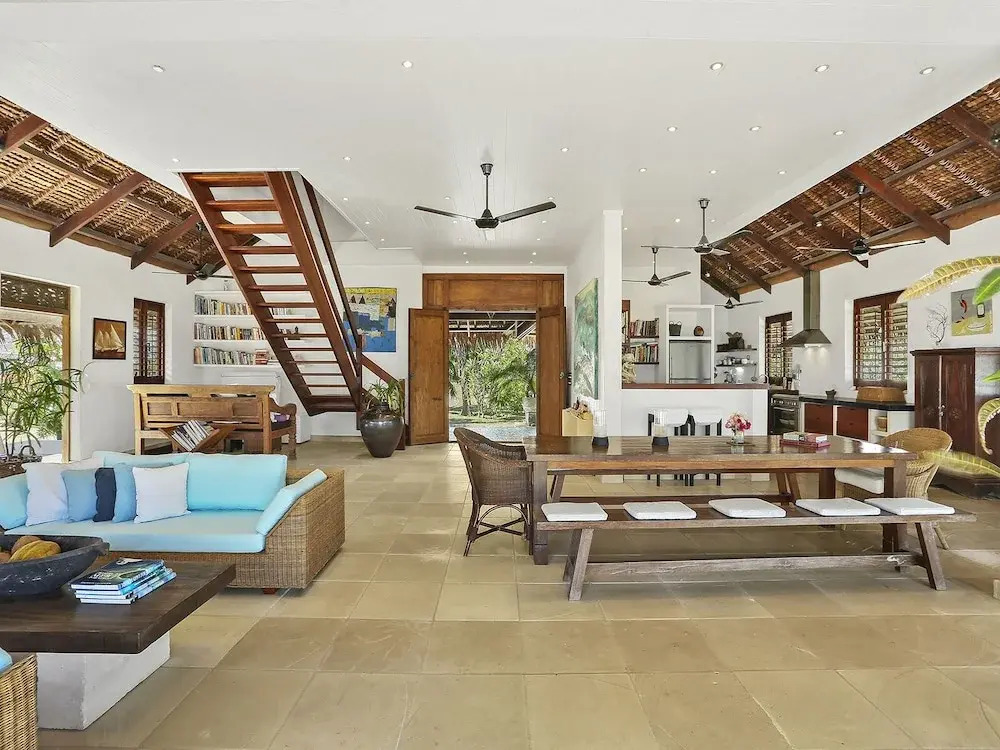 Sarangkita Beach Front Villa