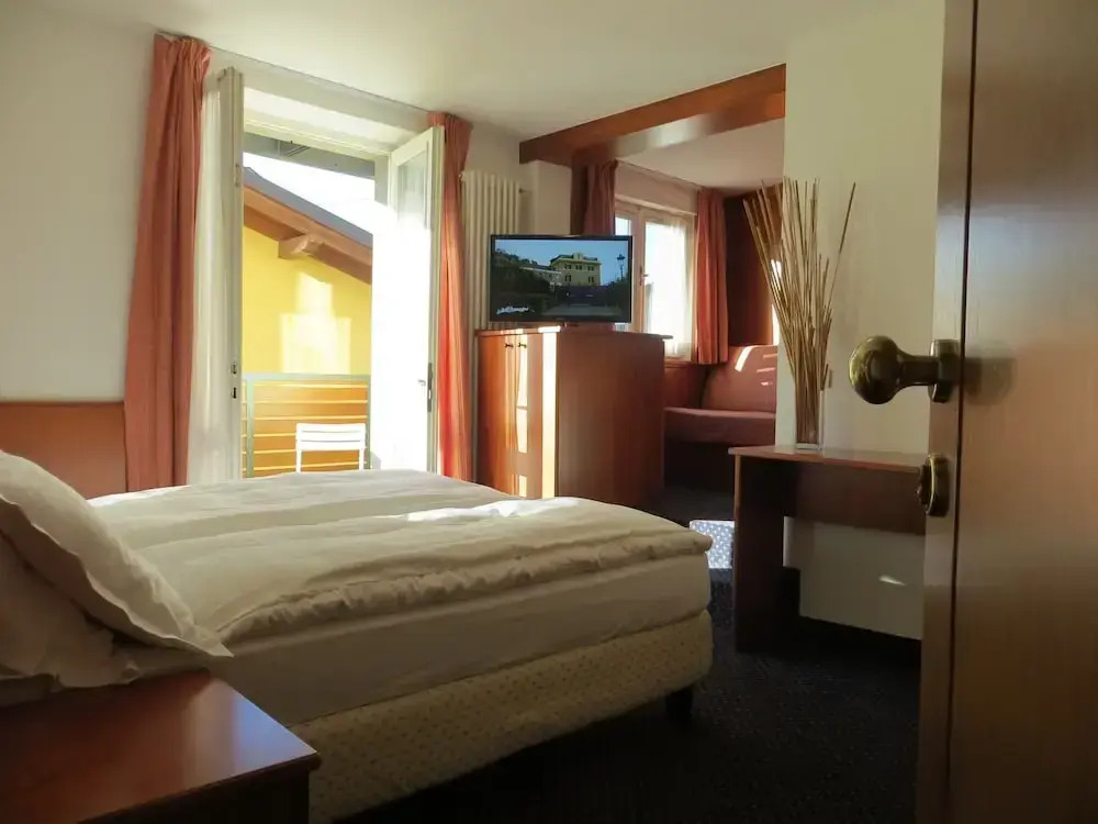 Albergo Miralago