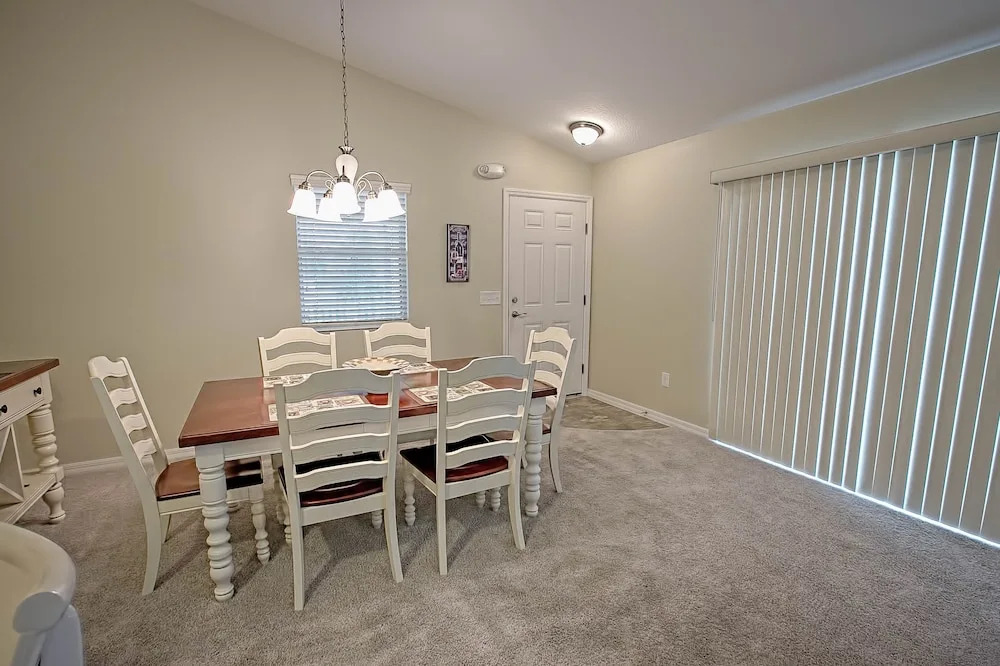 Castlegate Court Home 2 Bedroom by The VIR Group