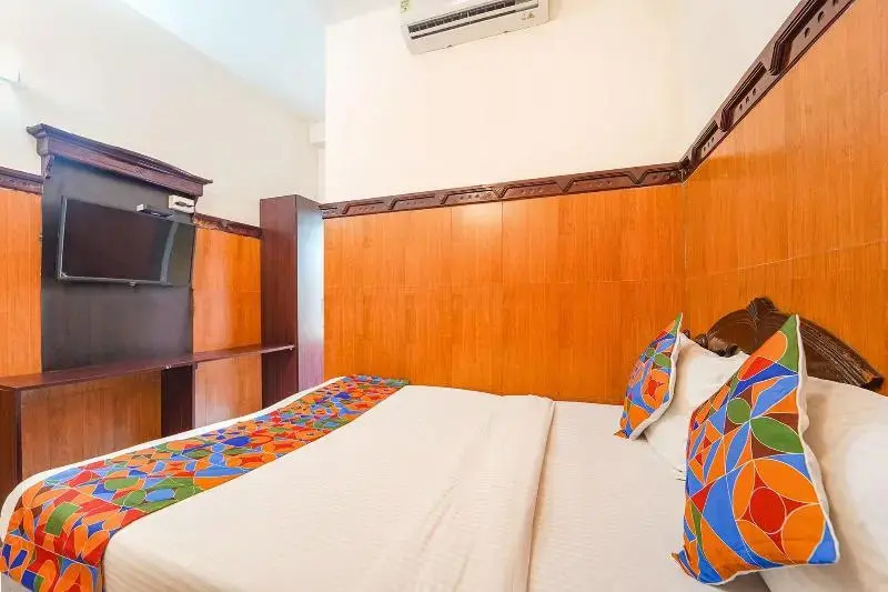OYO 40141 Ascot Hotel