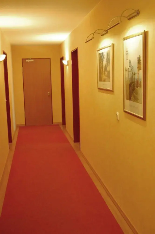 Dom Hotel