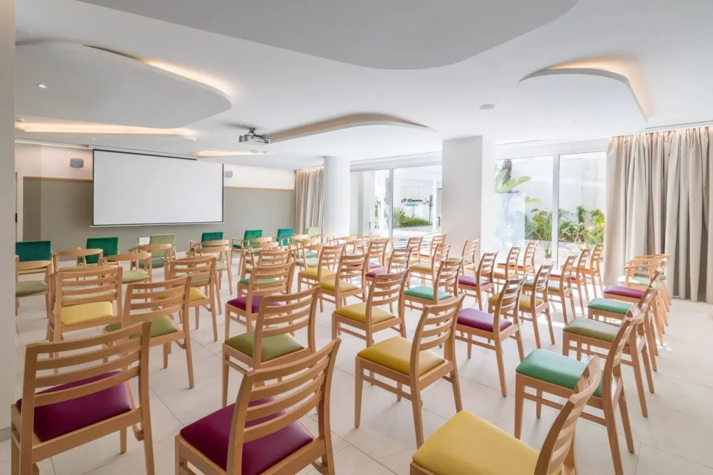 Grupotel Conil Playa