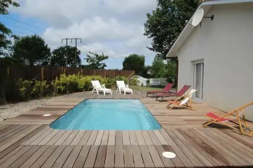 Villa 2 Chambres Bassin D'Arcachon Dans Quartier Residentiel.