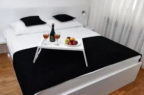 Apartment Check In Zagreb Maksimir-free parking
