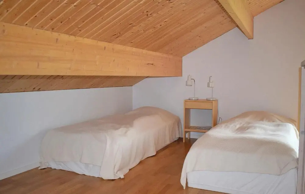 Cozy Home In Vetlanda With Wifi