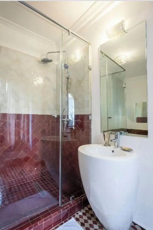 Riad Basidi piscine chauffée sur le toit de la médina