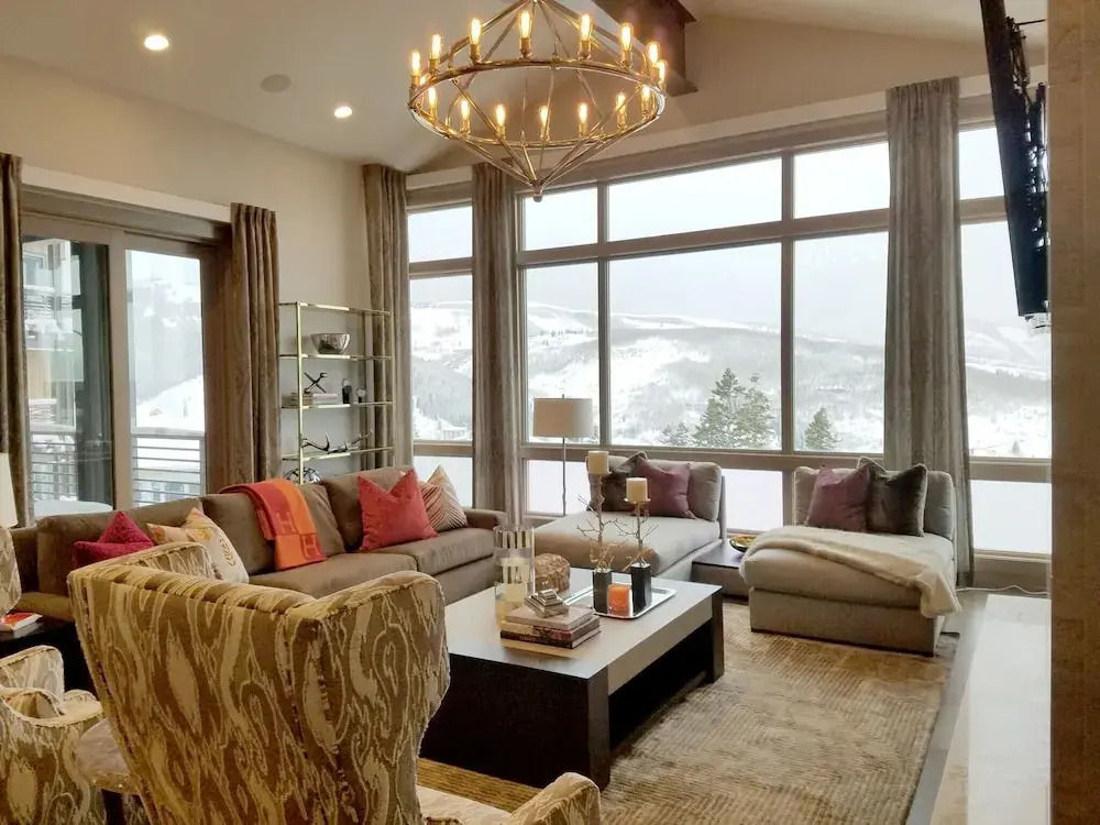 Gorgeous Five Bedroom Penthouse in the Heart of Park City 5 Apartment Hotel by RedAwning