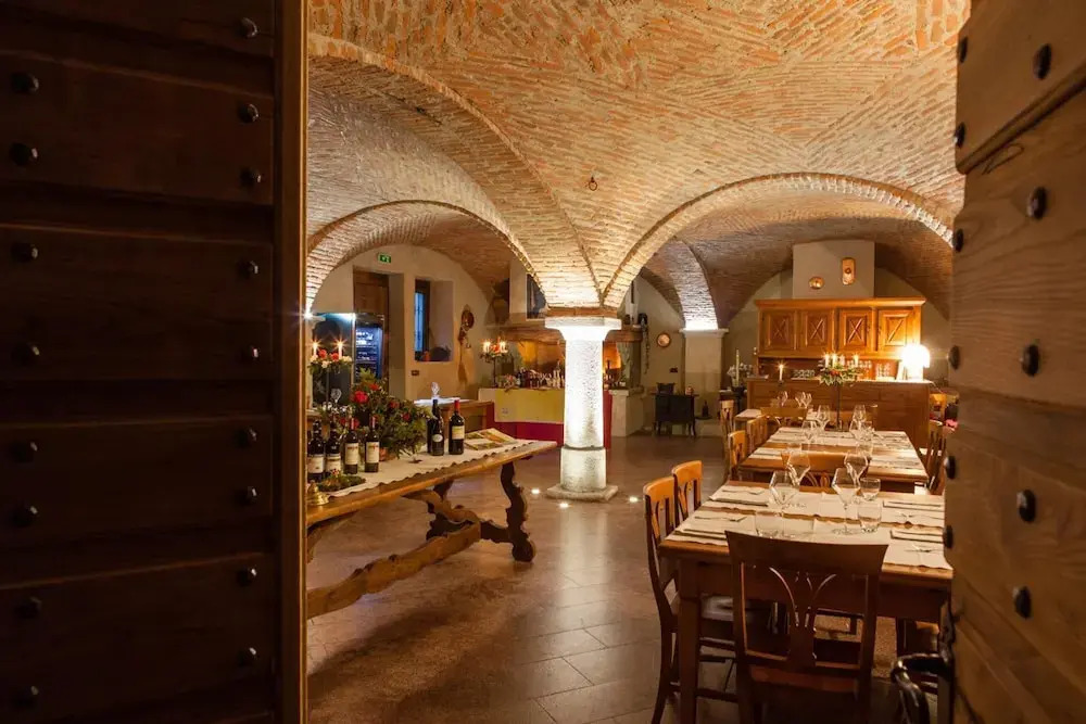A la Table du Sommelier Chambres d Hôtes & Restaurant