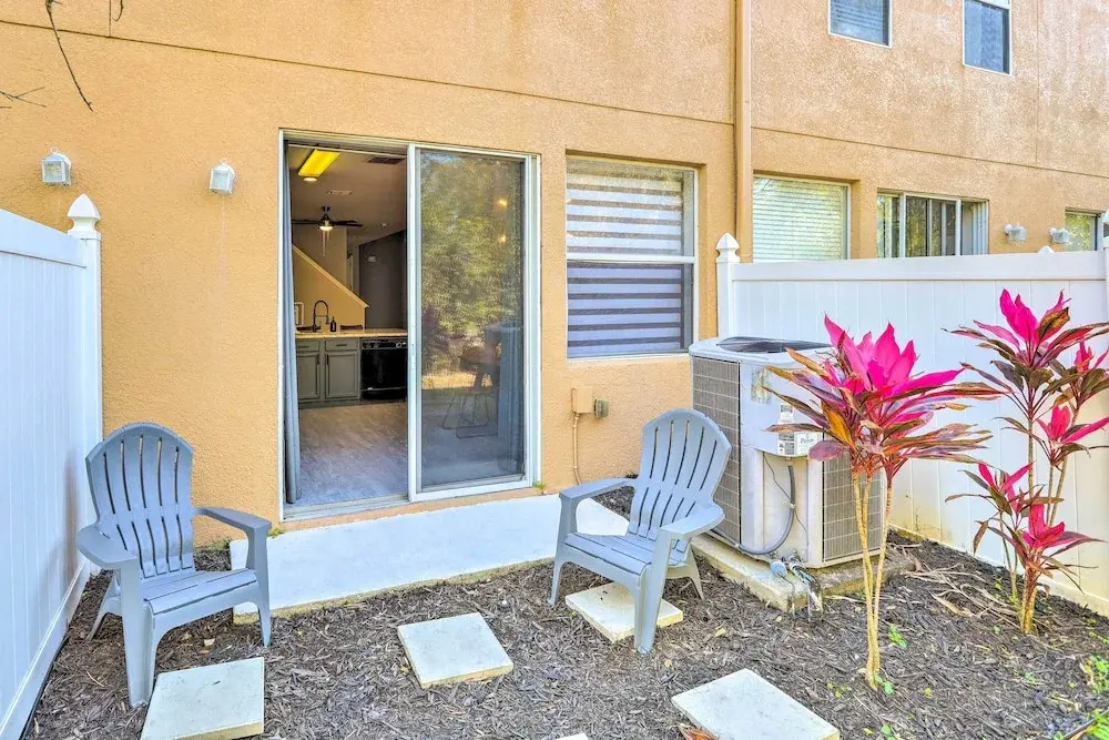 Kissimmee Home w/ Pool Access: 6 Miles to Disney!