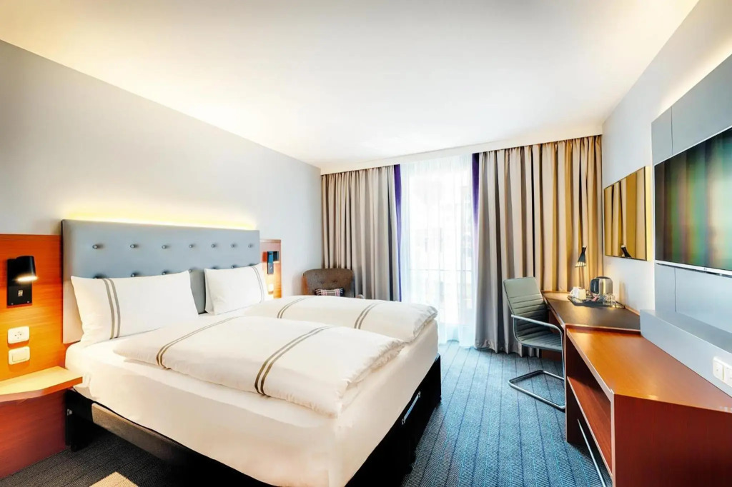 Отель Premier Inn Frankfurt City Europaviertel