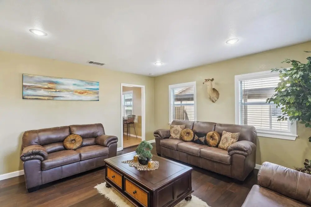 Quaint Midland Home ~ 1 Mi to Downtown!