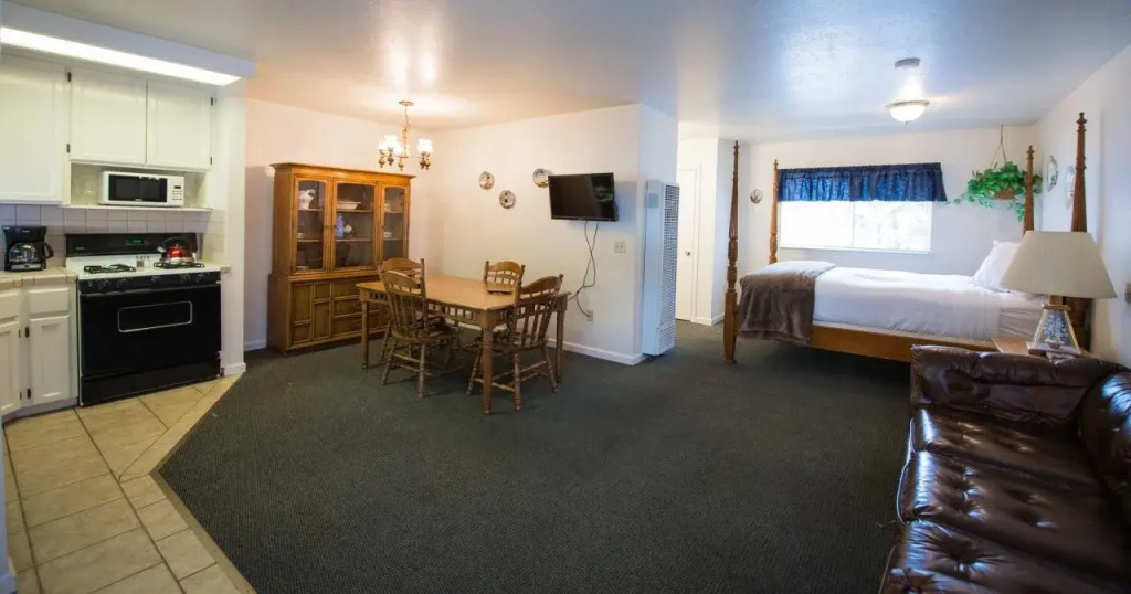 The Long Barn Lodge
