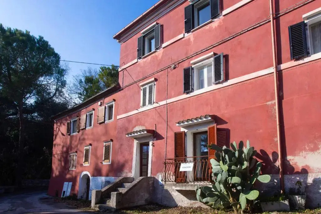 S240 - Sirolo, trilocale in zona tranquilla con aria condizionata