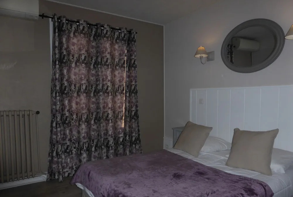 The Originals Access, Hostellerie des Pins
