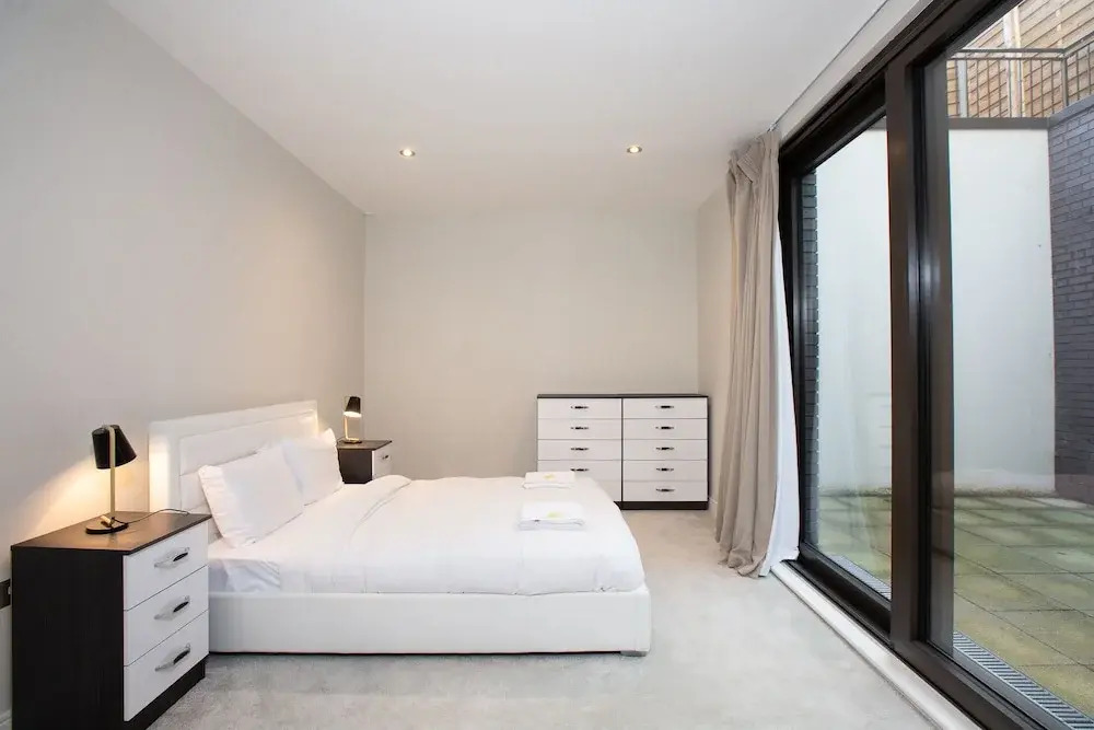 Split Level 2 Bed In Maida Vale, Near Paddington