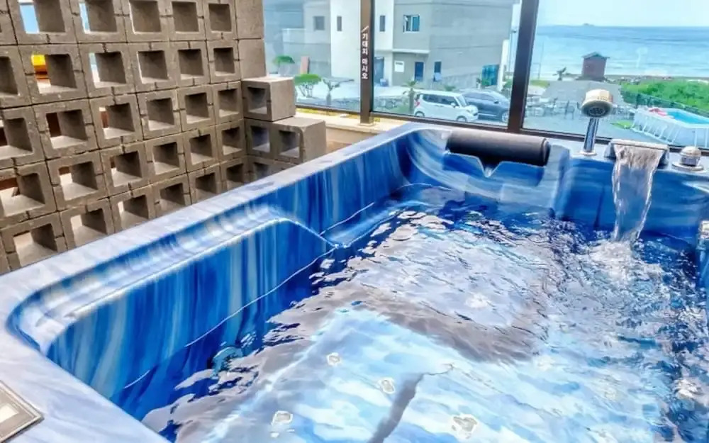 Geoje Four Seasons Pension