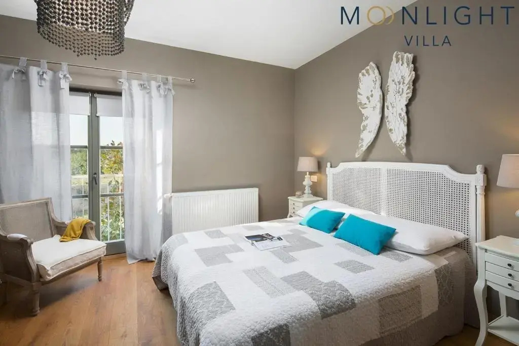 Moonlight Villa 2