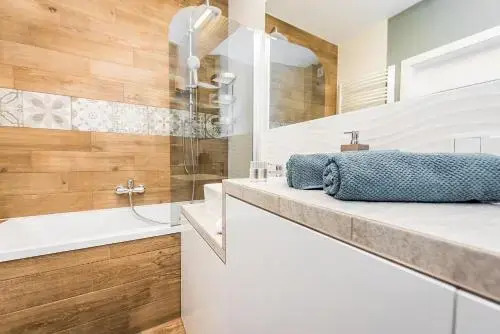 Apartamenty Tespis - Francuska Atal Park