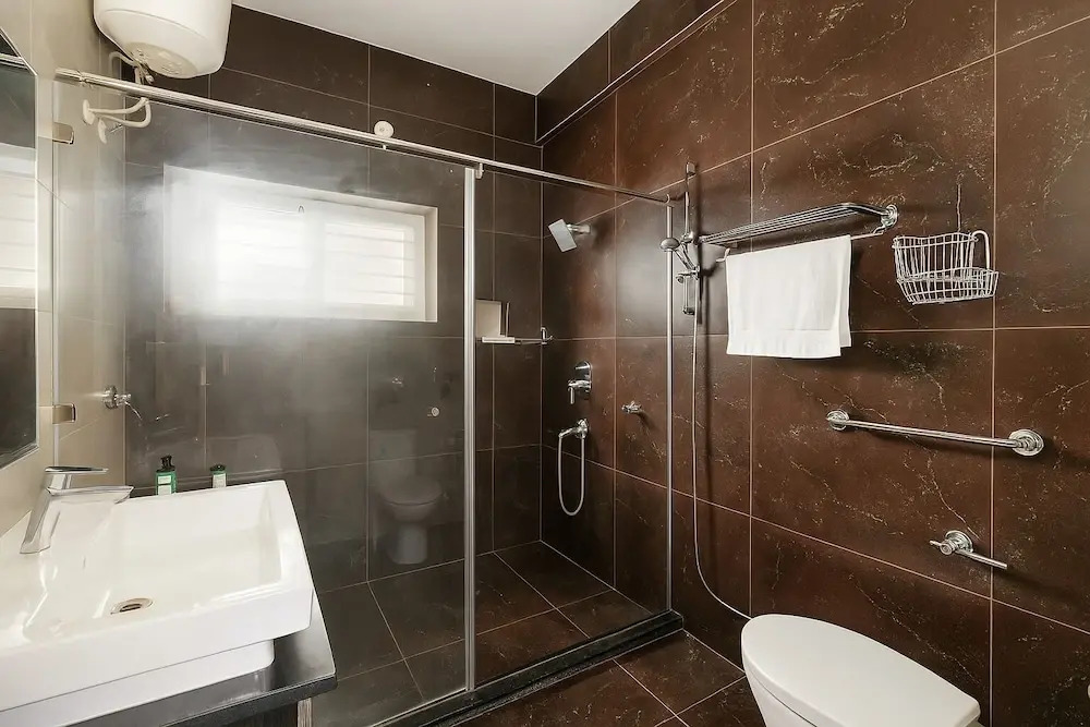 Cedar Wood Villa by RedOlive 3BHK Nr Indiranagar