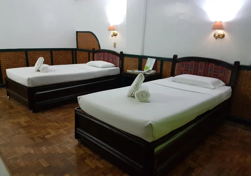 Family Country Hotel & Convention Center