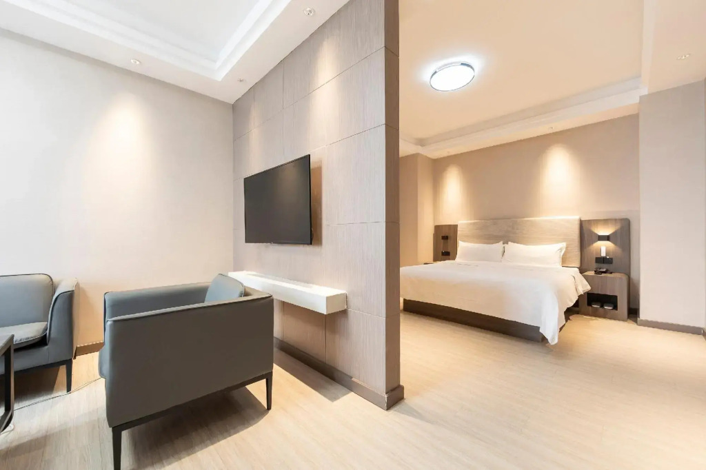 Wanting Hotel (Zhengzhou Zhenghonghui Yinping Road Subway Station)