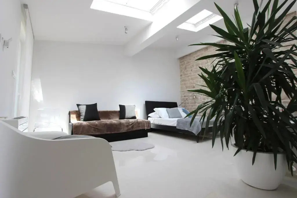 4K Centre Apartment