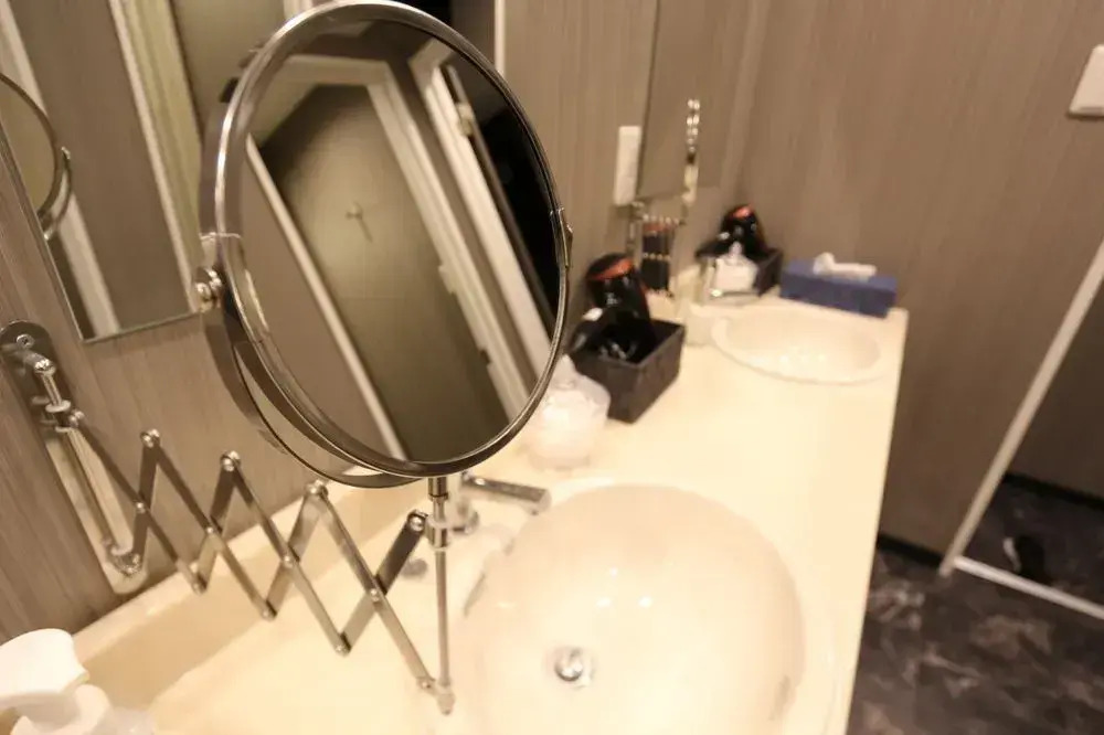 The Peak Shinsaibashi Apartment Hotel