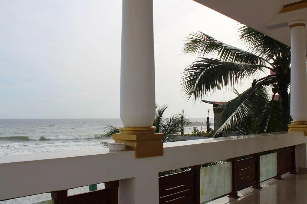 Hotel Sea View Palace - the beach hotel