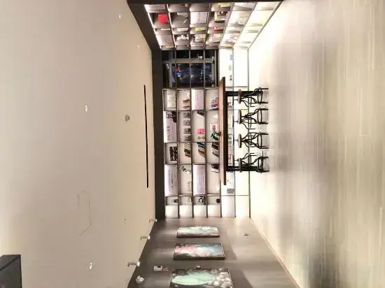 HanTing Hotel (Urumqi Zhongyinggong Subway Station)