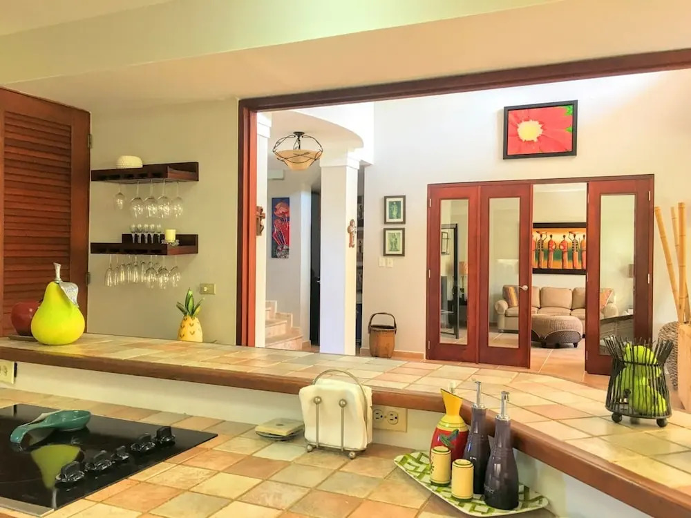 Villa Iris 2 Story Ocean View Villa w Pool Access & Generator