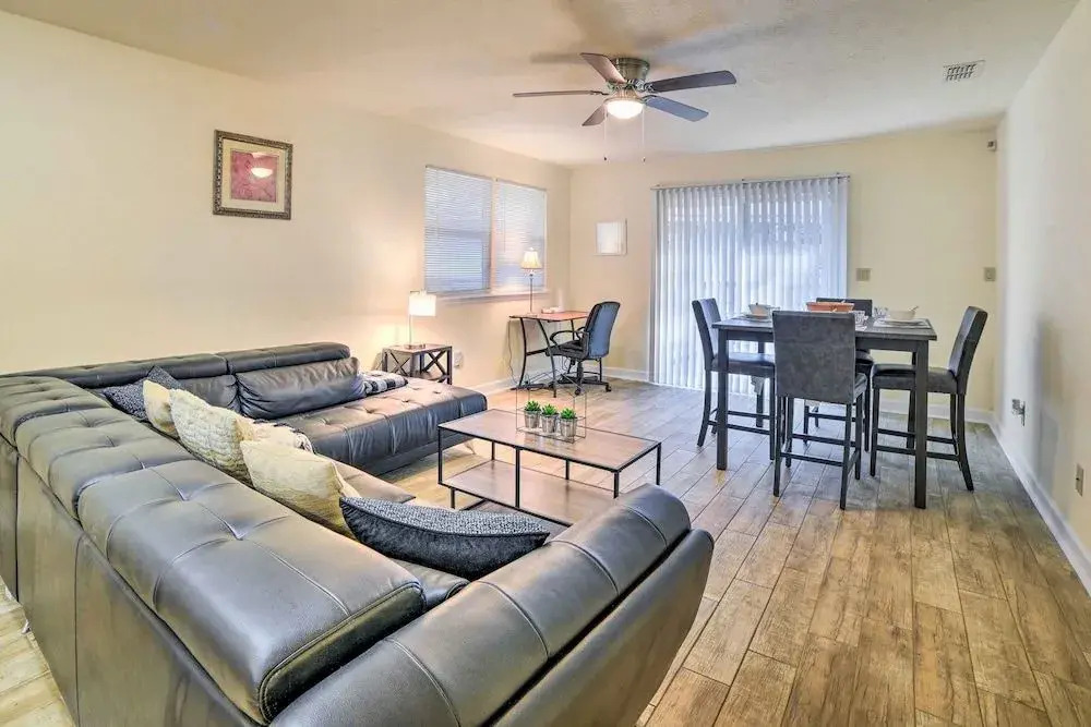 Bright Tallahassee Home w/ Deck, 3 Mi to Fsu!