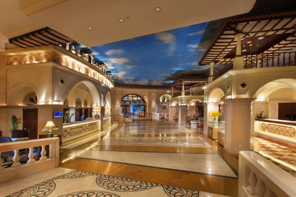 Hotel Indigo Shenzhen Overseas Chinese Town by IHG