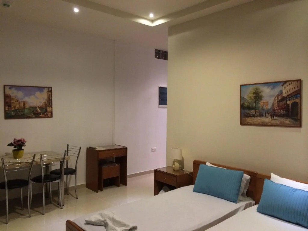 Vlycha Beach Studios & Apartments