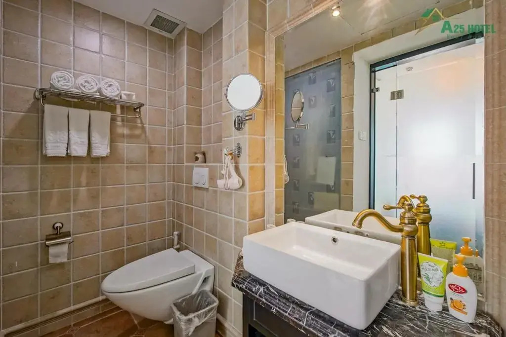 A25 Premium Hotel - 06 Trương Định