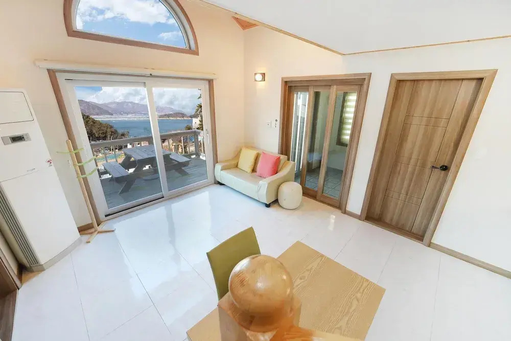 Yeosu Healling Spa Pension